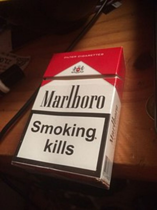 Marlboro Red IMPORTED