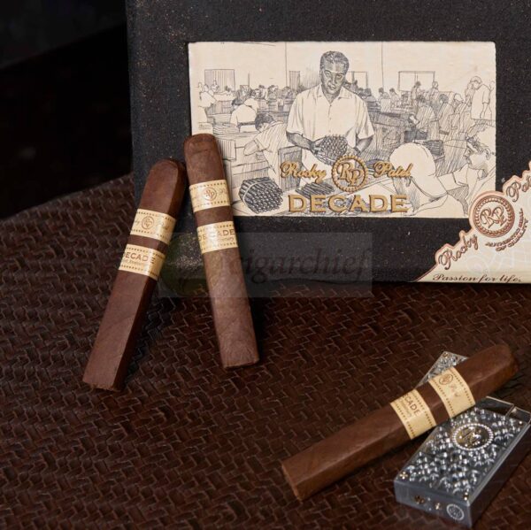 Rocky Patel Decade Robusto